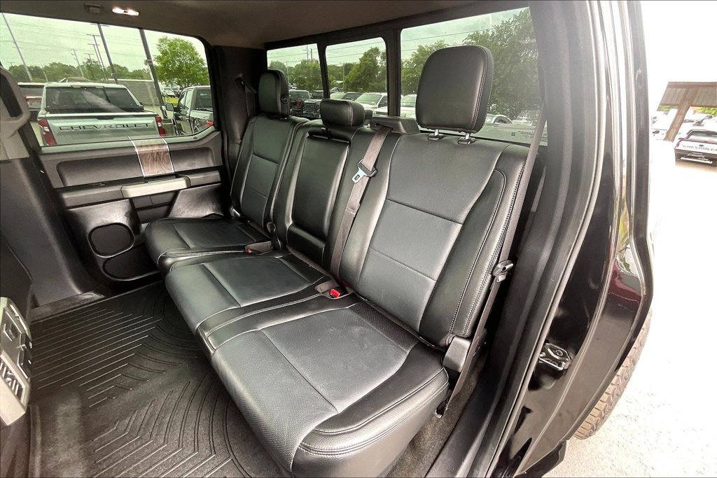 Used 2017 Ford F250 Lariat w/ Lariat Ultimate Package AWD/4WD image 21