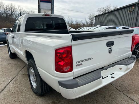 Used 2008 Dodge Dakota SLT image 4