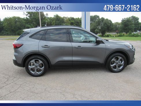 Used 2025 Ford Escape ST-Line FWD image 18