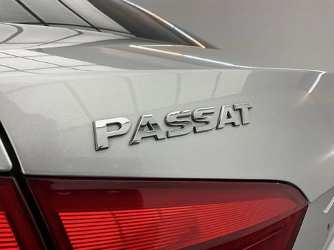 Used 2014 Volkswagen Passat Wolfsburg Edition image 24