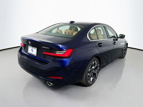 Used 2025 BMW 330i Sedan w/ Convenience Package image 5