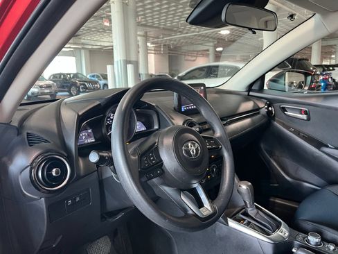Used 2020 Toyota Yaris LE FWD image 16