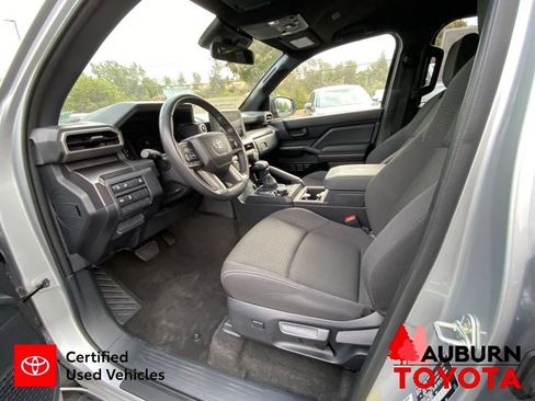 Certified 2025 Toyota 4Runner SR5 AWD/4WD image 33