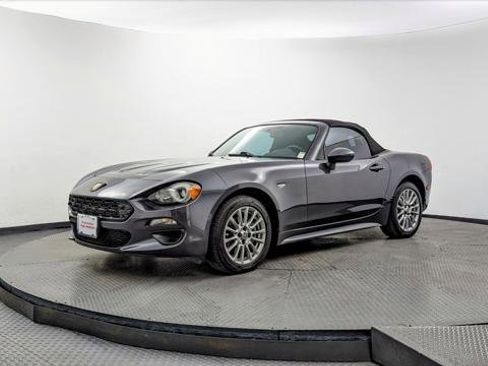 Used 2018 FIAT 124 Spider Classica image 24