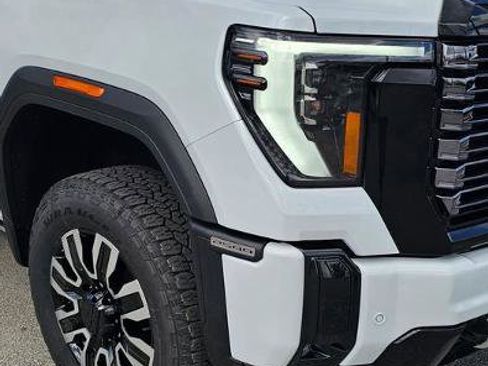 New 2026 GMC Sierra 2500 Denali Ultimate image 12