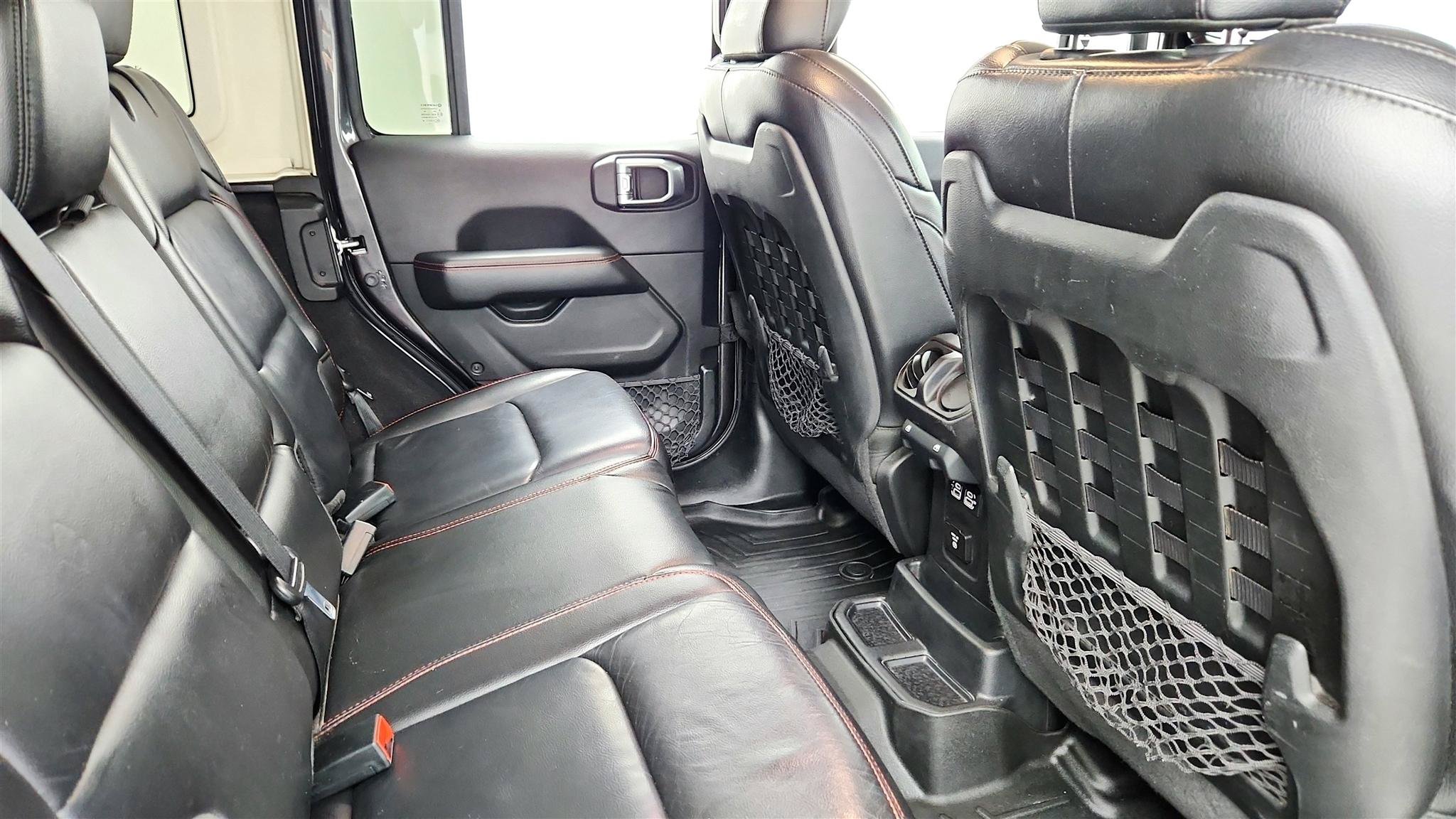 Used 2020 Jeep Wrangler Unlimited Rubicon AWD/4WD image 35