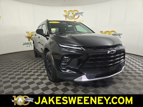 Used 2025 Chevrolet Blazer LT w/ Convenience Package FWD image 1