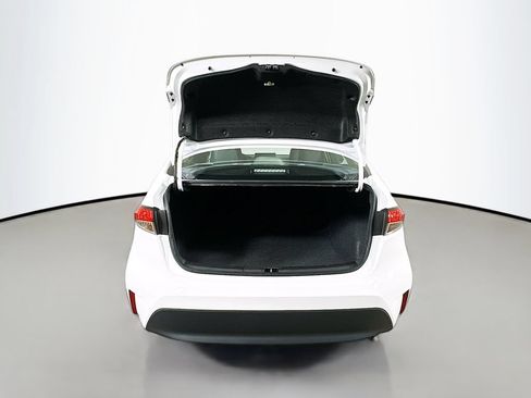 Used 2026 Toyota Corolla LE FWD image 34