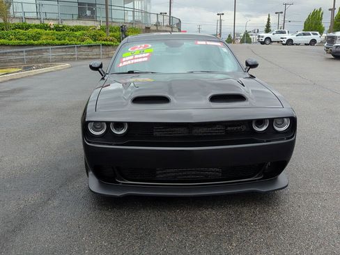 Used 2022 Dodge Challenger SRT Hellcat Redeye RWD image 2