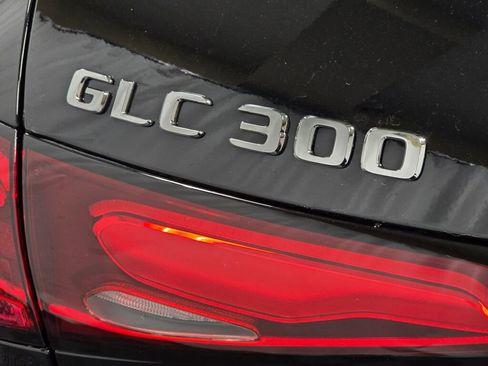 New 2026 Mercedes-Benz GLC 300 GLC 300 image 31