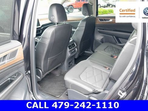 Certified 2024 Volkswagen Atlas SE w/ Black Wheel Package image 28