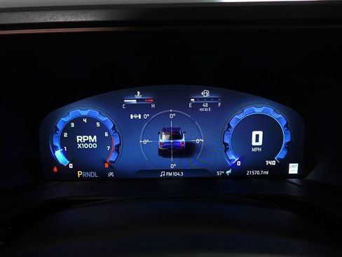 Certified 2025 Ford Bronco Sport Outer Banks w/ Outer Banks Tech Package+ AWD/4WD image 19