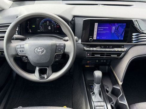 Certified 2025 Toyota Camry LE image 10