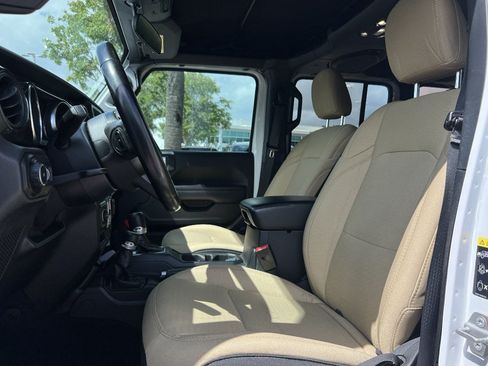 Used 2020 Jeep Wrangler Unlimited Sport AWD/4WD image 16