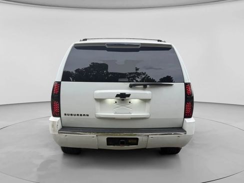 Used 2011 Chevrolet Suburban LTZ AWD/4WD image 4