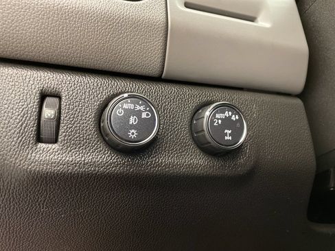 Used 2019 Chevrolet Colorado LT w/ LT Convenience Package AWD/4WD image 17