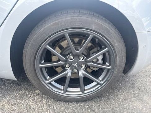 Used 2018 Tesla Model 3 Long Range RWD image 15