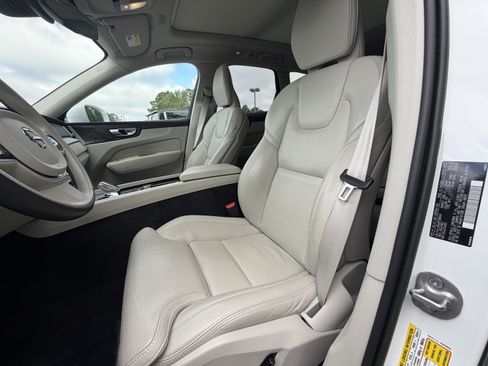 Used 2023 Volvo XC60 B5 Ultimate w/ Climate Package AWD/4WD image 7