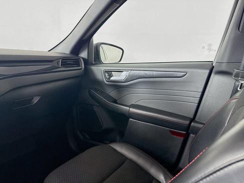 Used 2025 Ford Escape ST-Line image 26