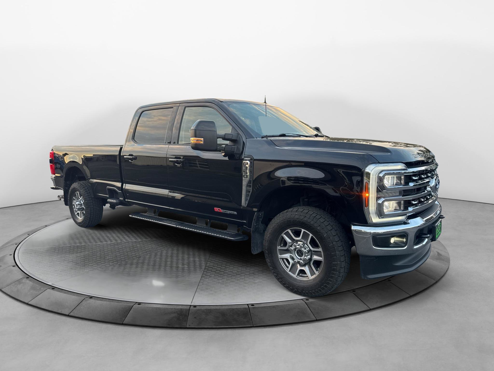 Used 2024 Ford F350 Lariat w/ Camper Package AWD/4WD image 7