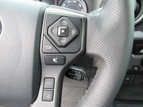 Used 2019 Toyota Tacoma TRD Sport RWD image 22