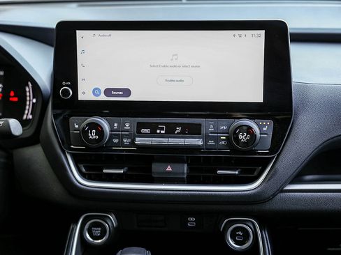 Used 2024 Toyota Grand Highlander XLE image 18