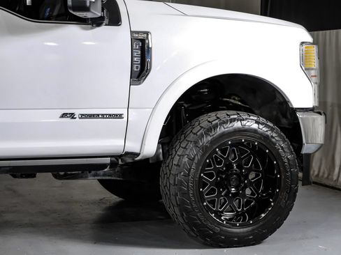 Used 2021 Ford F250 King Ranch w/ King Ranch Ultimate Package AWD/4WD image 7