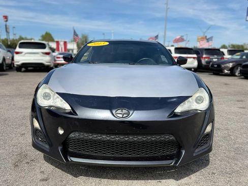 Used 2013 Scion FR-S RWD image 10