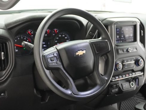 Used 2024 Chevrolet Silverado 1500 Custom image 14