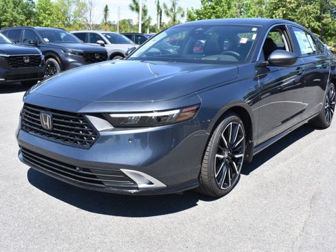 New 2026 Honda Accord Touring image 5