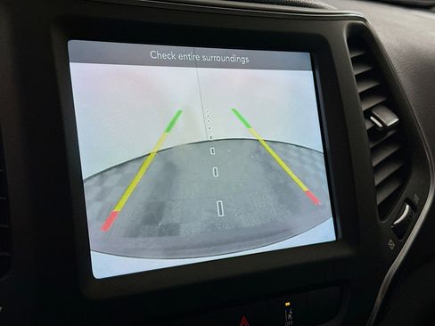 Used 2022 Jeep Cherokee Latitude Lux image 21