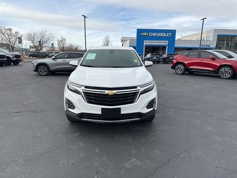 Used 2024 Chevrolet Equinox LT image 2