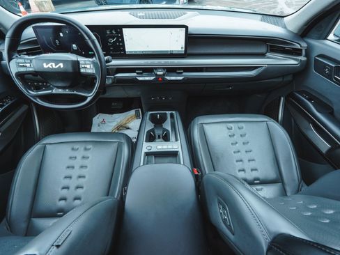 Used 2024 Kia EV9 Wind image 39