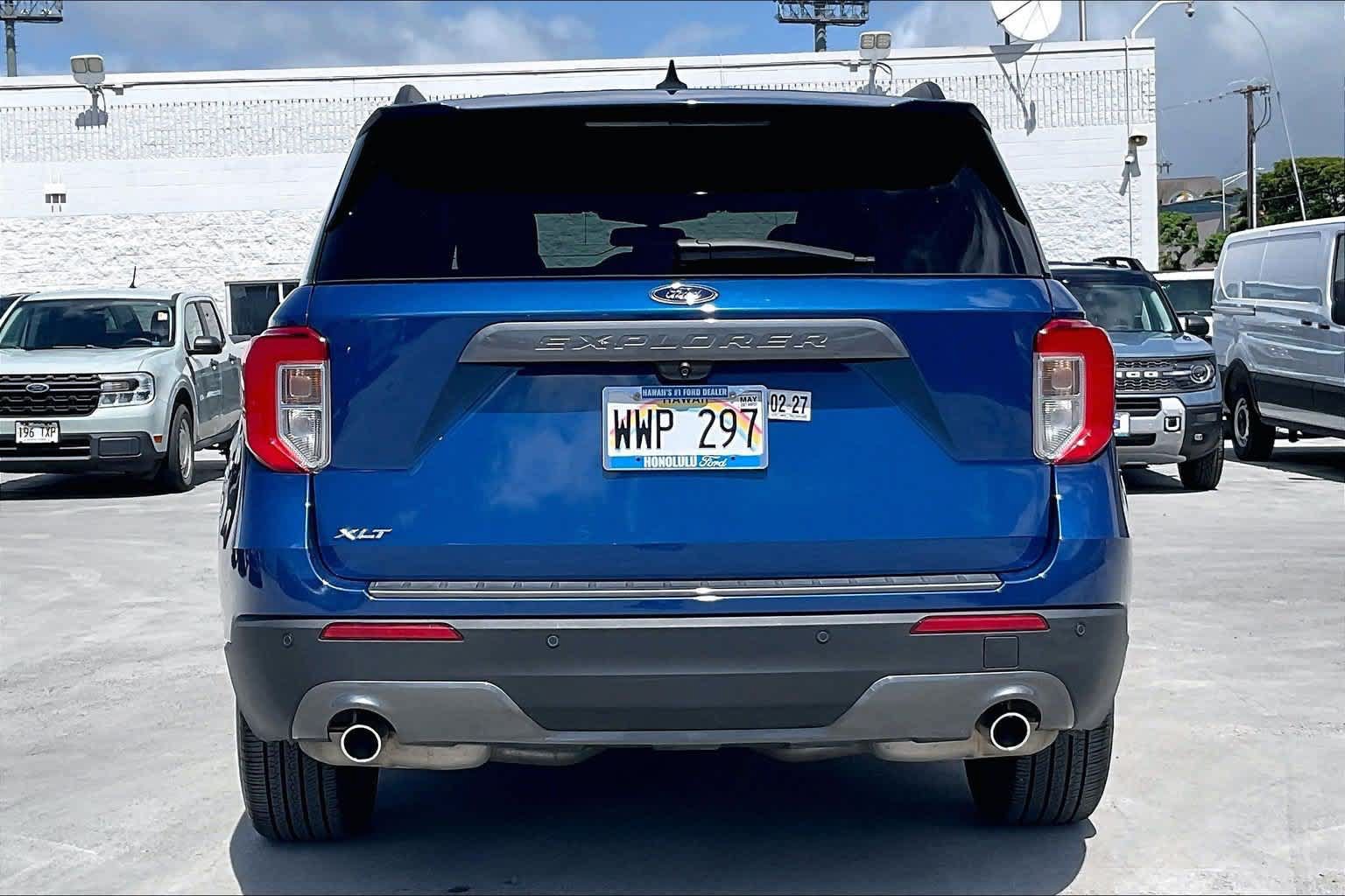 Used 2023 Ford Explorer XLT w/ Equipment Group 202A RWD image 5