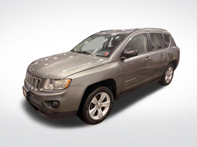 Used 2013 Jeep Compass Latitude AWD/4WD image 3