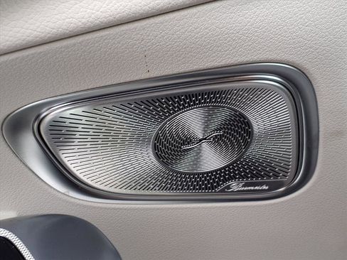 Used 2024 Mercedes-Benz GLC 300 4MATIC image 21