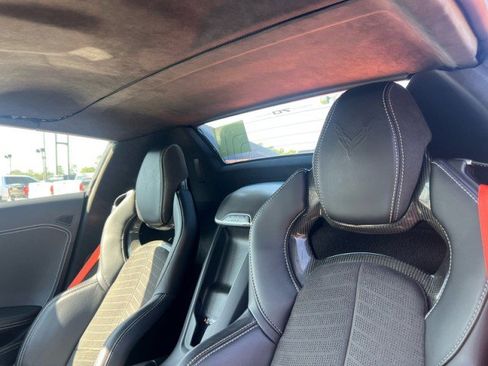 Used 2023 Chevrolet Corvette Stingray Premium Conv w/ Z51 Performance Package image 27