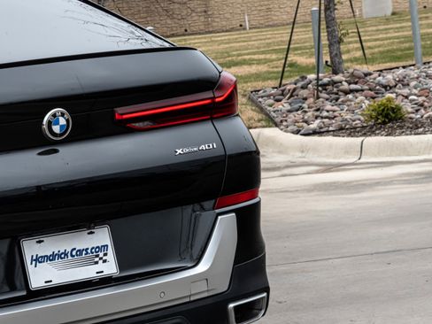 Certified 2023 BMW X6 xDrive40i w/ Parking Assistance Package image 8