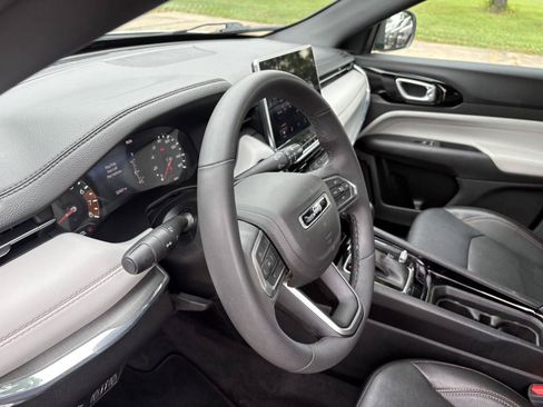 Used 2023 Jeep Compass Limited AWD/4WD image 7