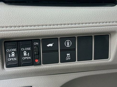 Certified 2024 Honda Odyssey EX-L image 24