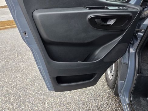 Used 2019 Mercedes-Benz Sprinter 144 image 25