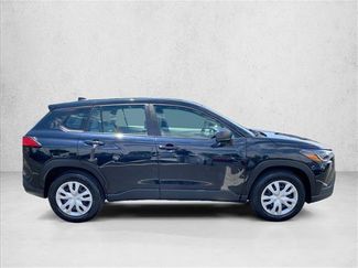 Used 2024 Toyota Corolla Cross L FWD video 4
