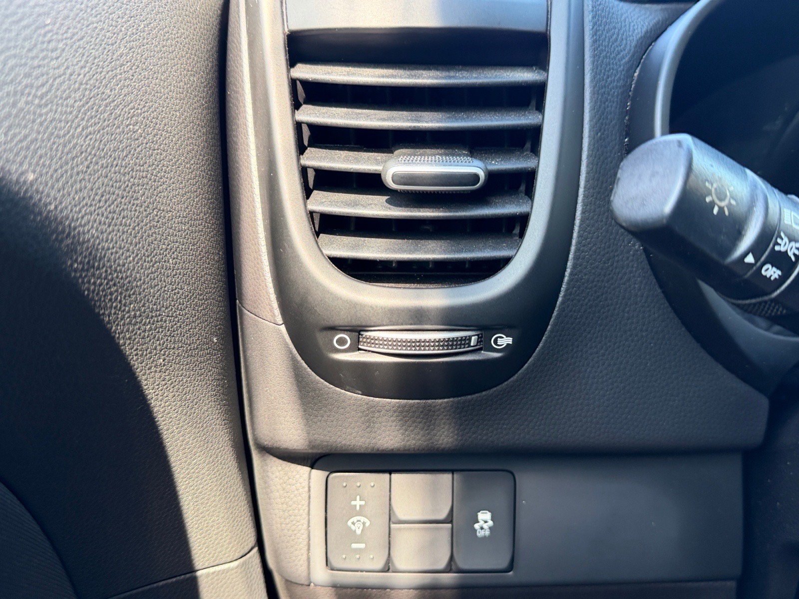 Used 2015 Kia Soul FWD image 20