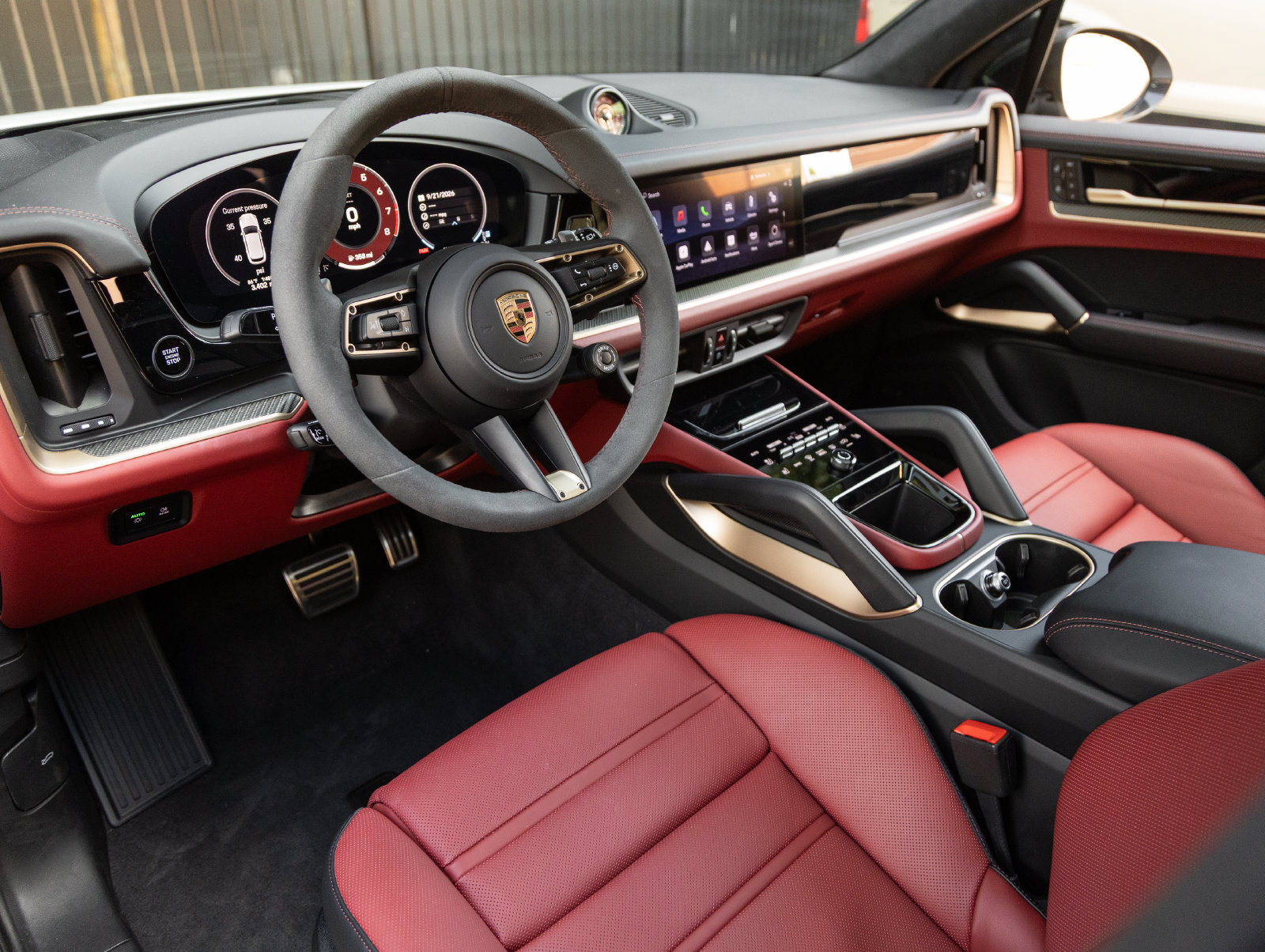 Certified 2026 Porsche Cayenne GTS AWD/4WD image 4