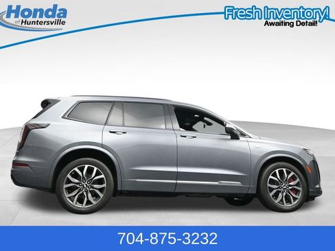 Used 2022 Cadillac XT6 Sport w/ Technology Package AWD/4WD image 28