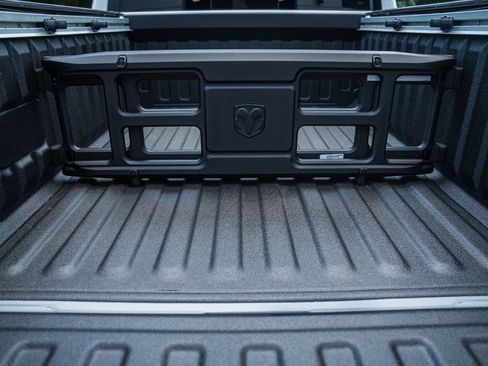 New 2026 RAM 1500 Laramie AWD/4WD image 11
