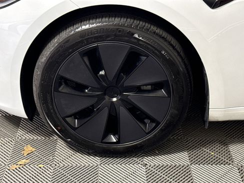 Used 2024 Tesla Model 3 Standard Range RWD image 12