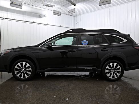 Used 2023 Subaru Outback Limited AWD/4WD image 23