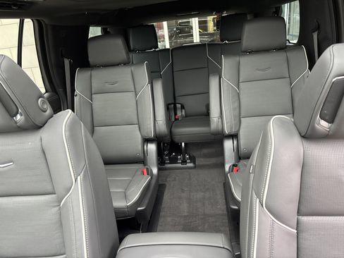 New 2026 Cadillac Escalade Luxury w/ Touring Package AWD/4WD image 36