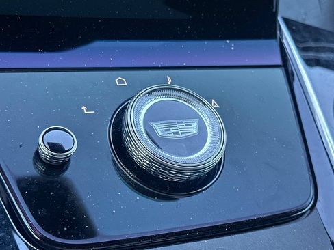 Certified 2026 Cadillac Escalade IQL Luxury AWD/4WD image 32
